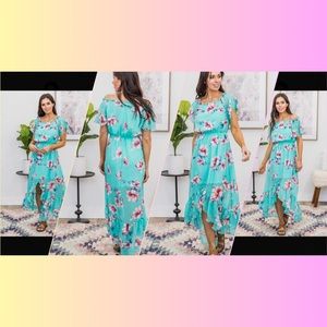 Island Babe Dress in Mint - Size Large